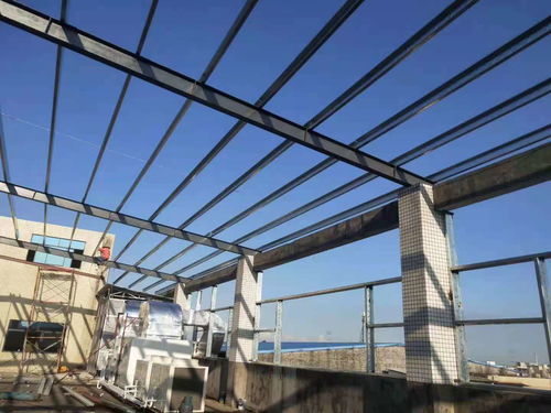 廣東鋼構廠房報價因素與湛江泡沫瓦噴漆施工解析